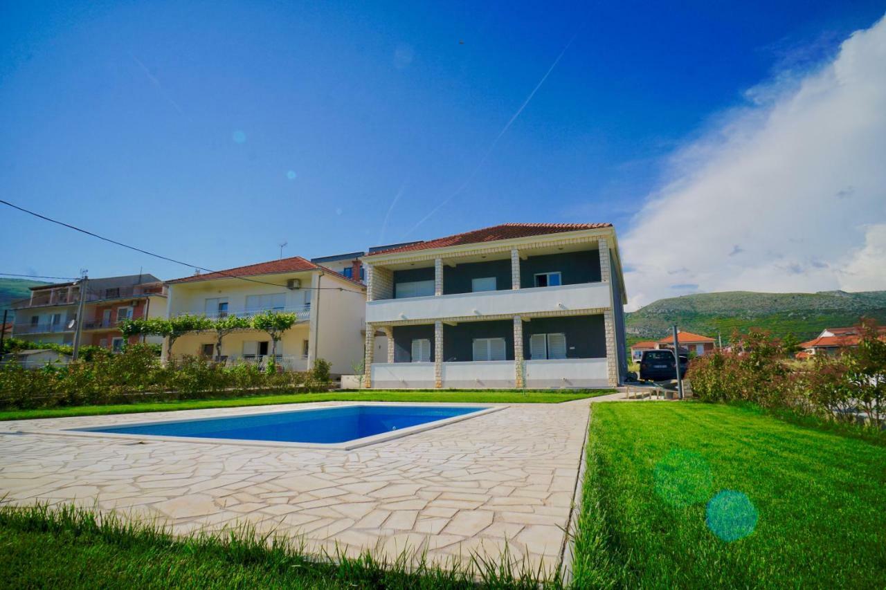 Apartments Teo Трогір Екстер'єр фото