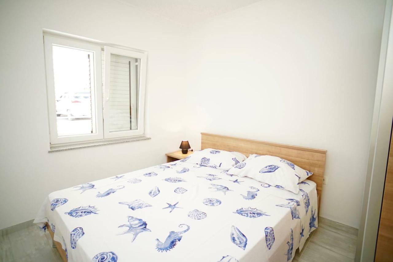 Apartments Teo Трогір Екстер'єр фото