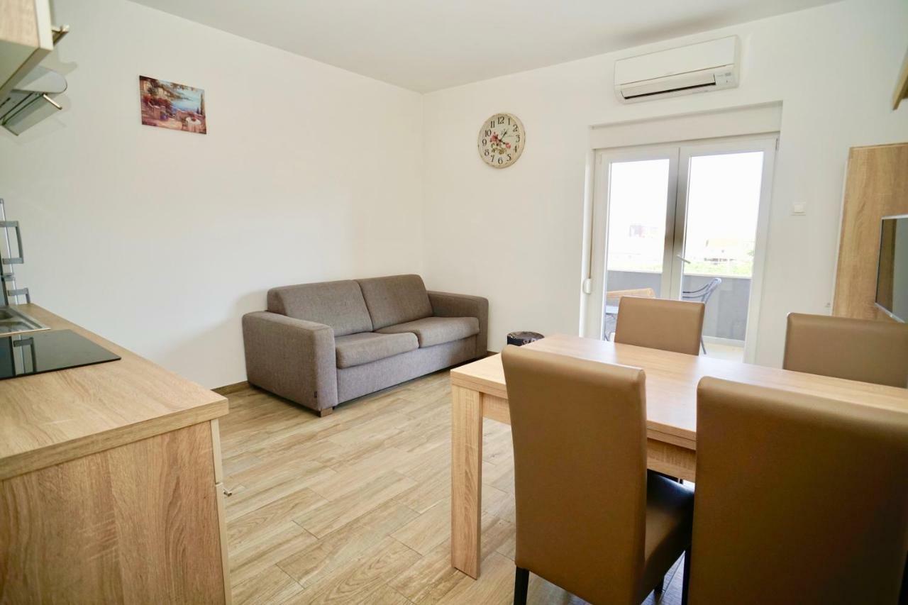 Apartments Teo Трогір Екстер'єр фото