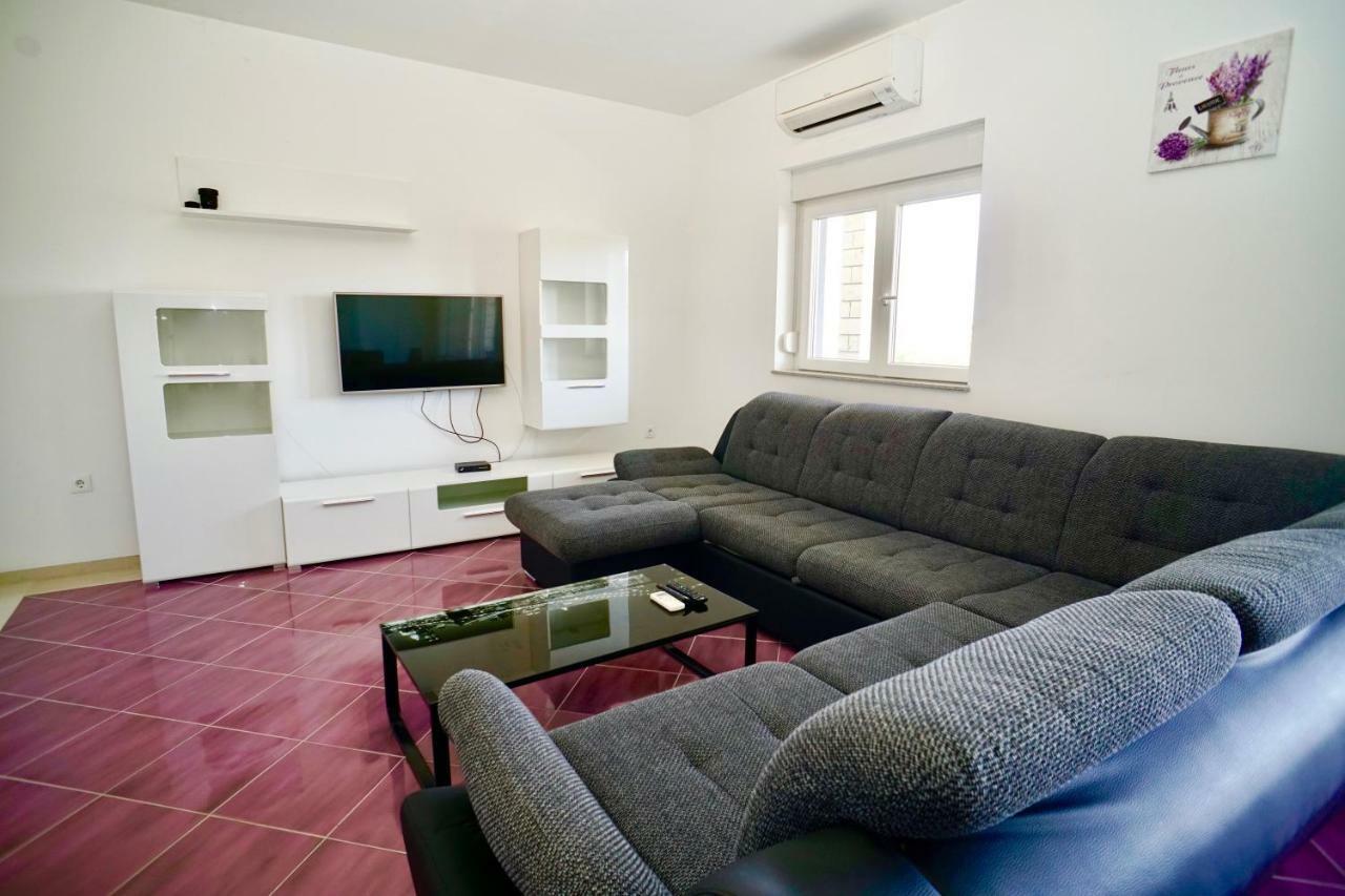 Apartments Teo Трогір Екстер'єр фото