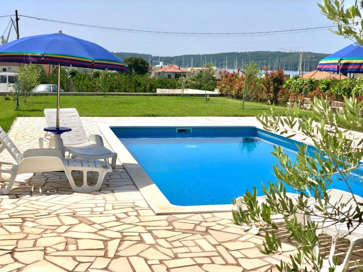 Apartments Teo Трогір Екстер'єр фото